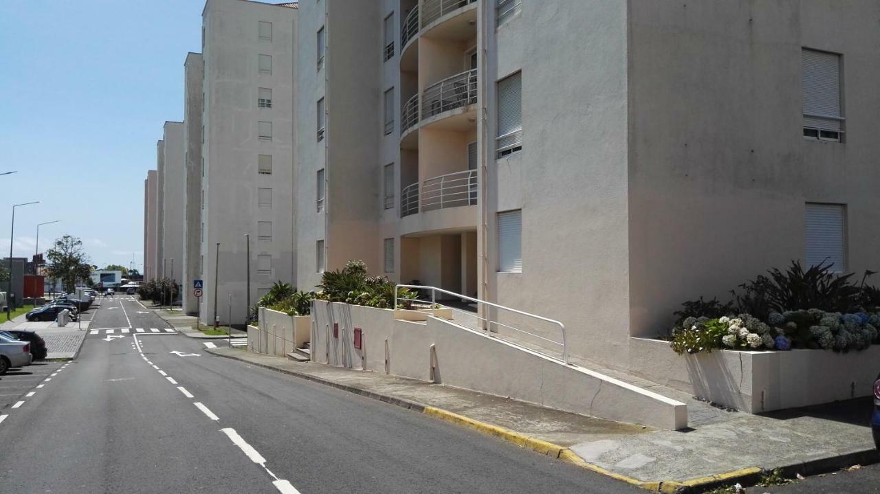 Green & Blue 3 Bedrooms Ponta Delgada  Exterior photo
